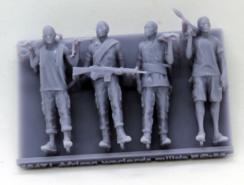48471 Milicianos de los señores de la guerra africanos, escala 1/48.