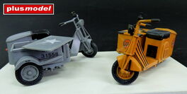 Plus model 362 Cushman 32 US scooter with sidecar 1/35 scale