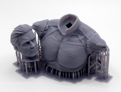 10409 Homelander, escala 1/10.